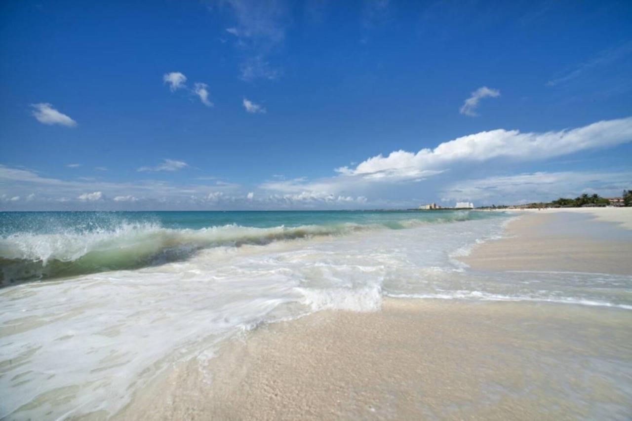 Breath Taking Beach Front Views Condo Eagle Beach Palm Beach Eksteriør billede