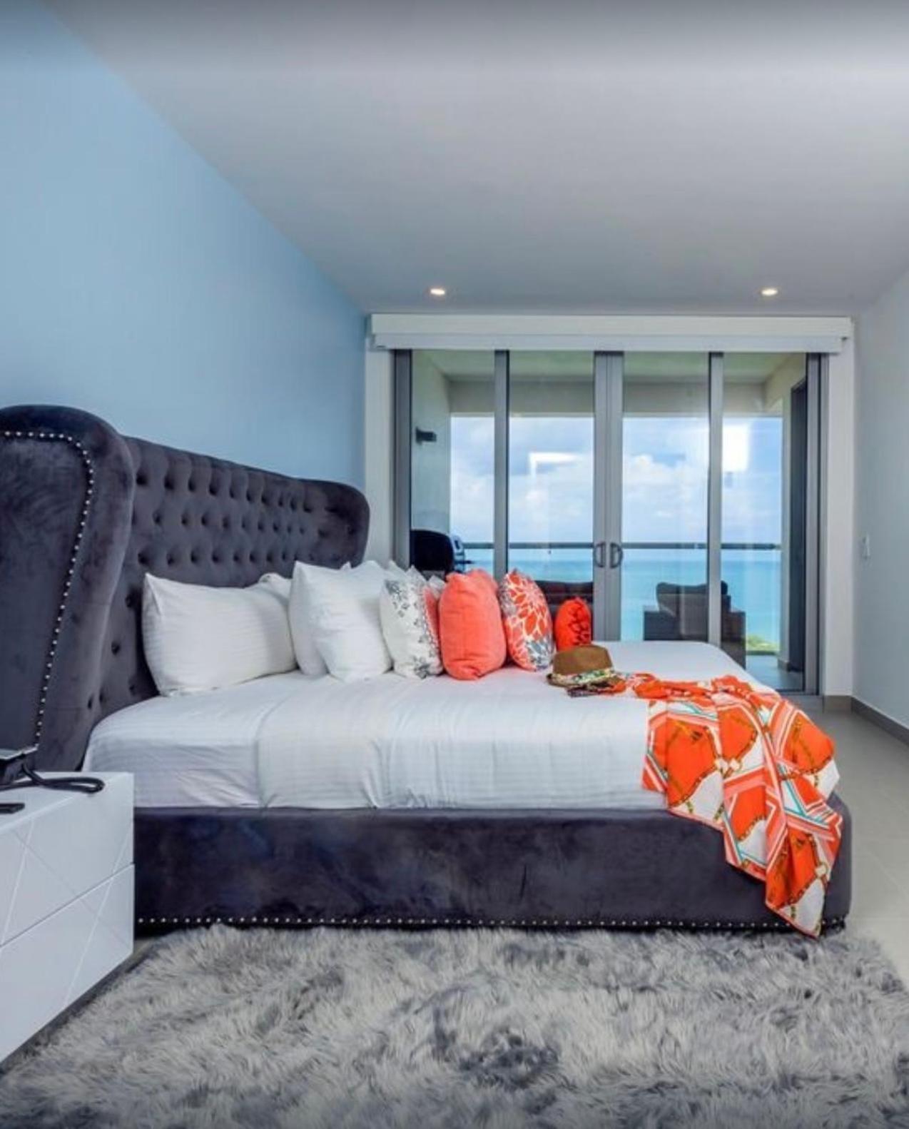 Breath Taking Beach Front Views Condo Eagle Beach Palm Beach Eksteriør billede